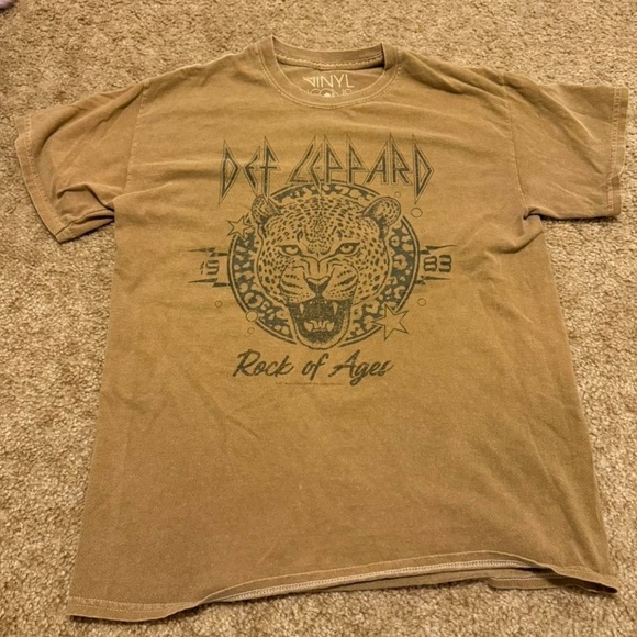 Tilly's Tops - Tilly’s The Vinal Icons Def Leppard “Rock of Ages” Tee – Size Small